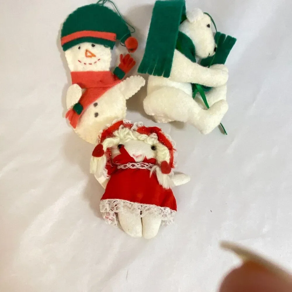 #8287 3 HAND MADE FELT CHRISTMAS ORNAMENTS DOLL SNOWMAN BEAR 4 IN
